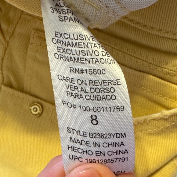 Democracy Women’s frayed hem pants in Yellow - Picture 3 of 7